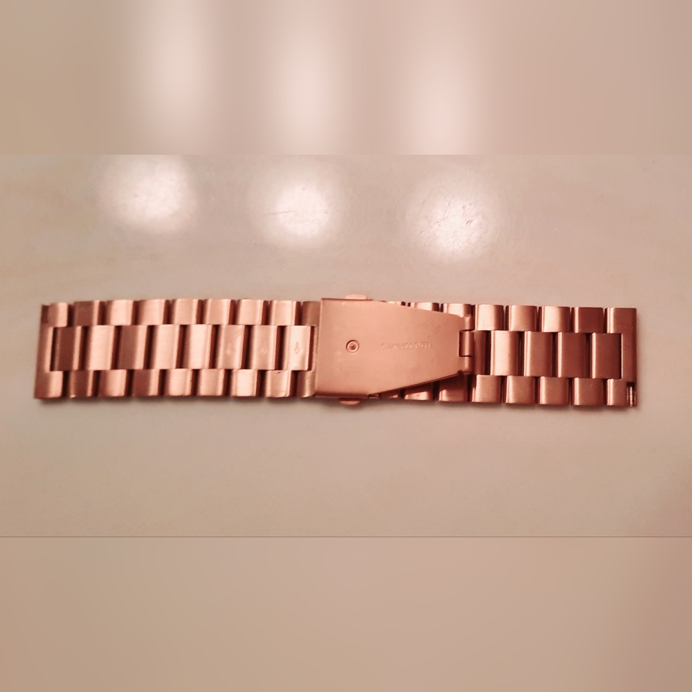 Rose Gold Premium Stainless Steel Smartwatch Band - Picture 4 of 15